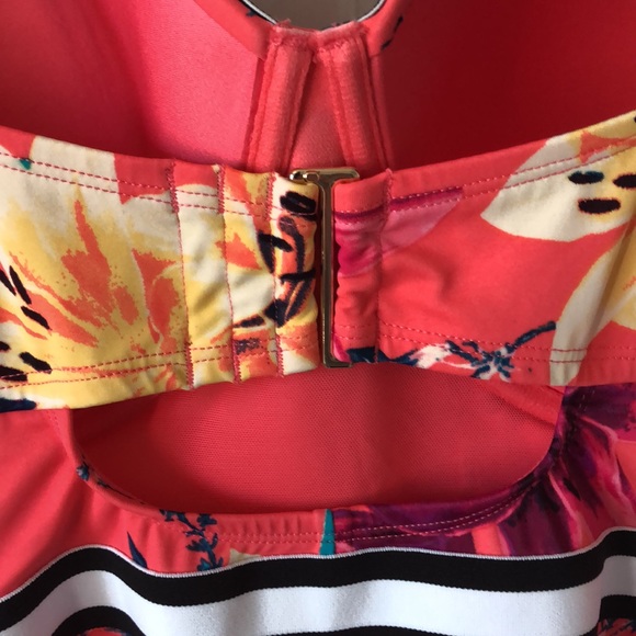 NWOT 1X one piece swimsuit - Picture 3 of 7